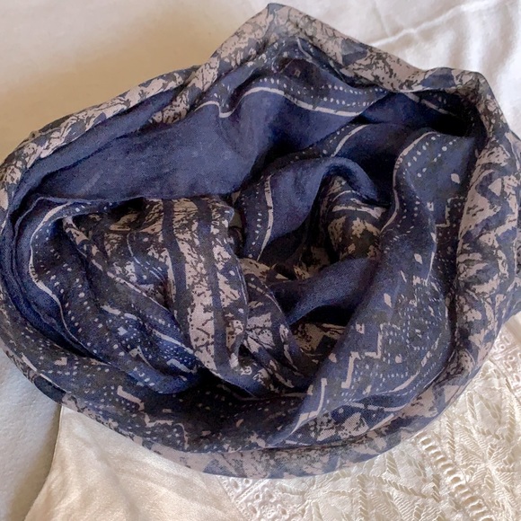 Infinity Scarf - Picture 2 of 4